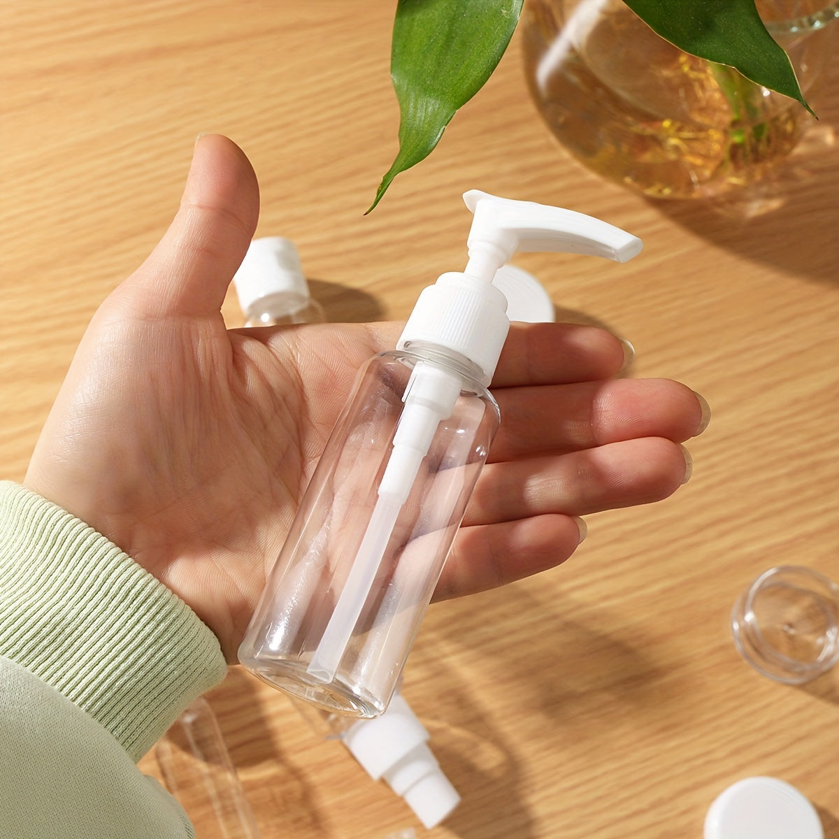 Set da 7 flaconi da viaggio ricaricabili per cosmetici e liquidi